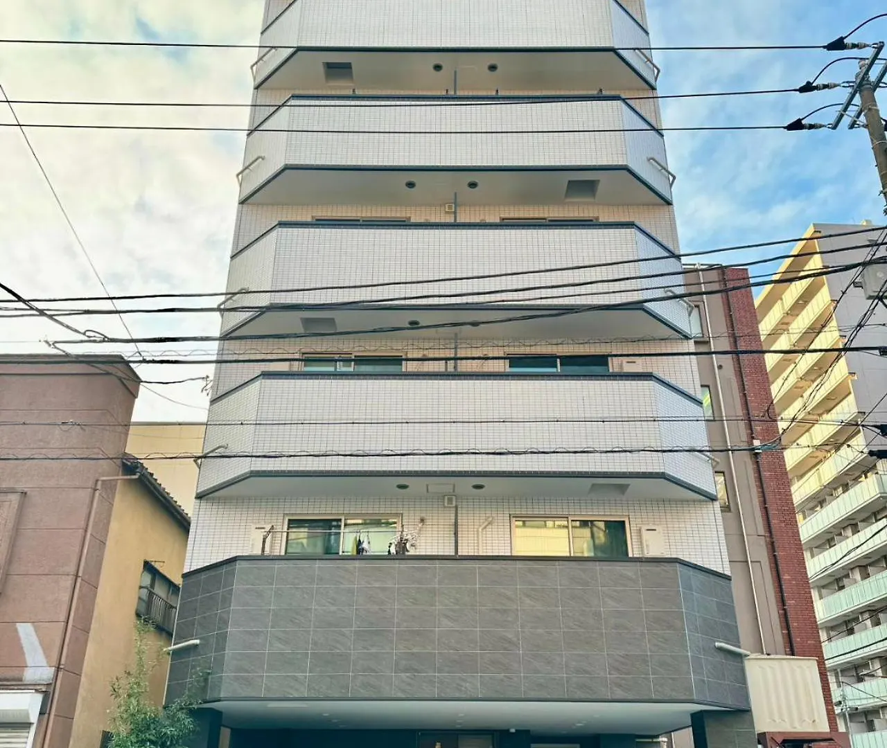 Apartment Calum Asakusa Imado Tokyoカルム浅草今戸ダブルルーム新築民泊東京浅草隅田川今戸神社近くスカイツリー見えるコンビニコインランドリー近くある浅草駅まで徒歩圏内アクセス便利成田空港羽田空港銀座渋谷東京駅直通
